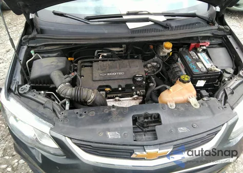 2018 Chevrolet Sonic Premier Auto z USA, uszkodzony, nr VIN 1G1JF5SBXJ4107168